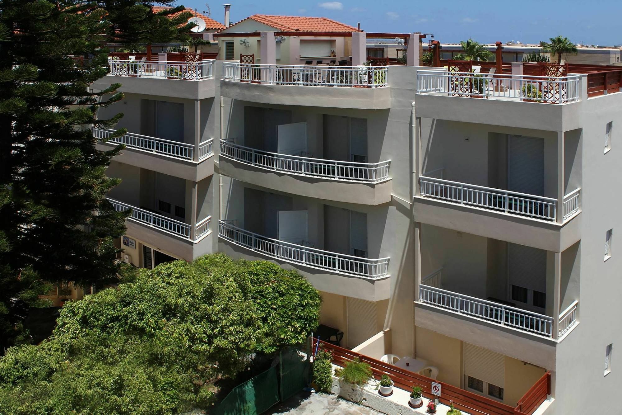 Helen Apartments Rethymno  Exterior photo